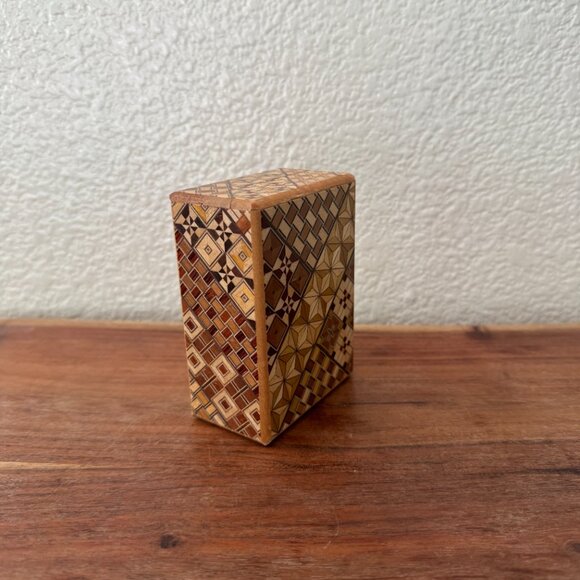 Himitsu-Bako Wooden Japanese Puzzle Box - Picture 2 of 5